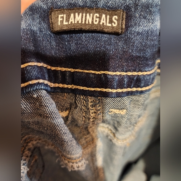 Flamingals Distressed Jeans Size 3X - Picture 2 of 9